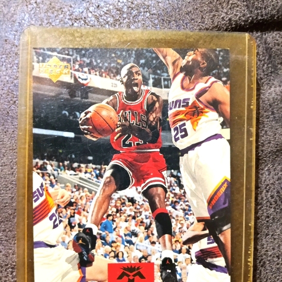 Michael Jordan NBA MVPfinals - Picture 1 of 2